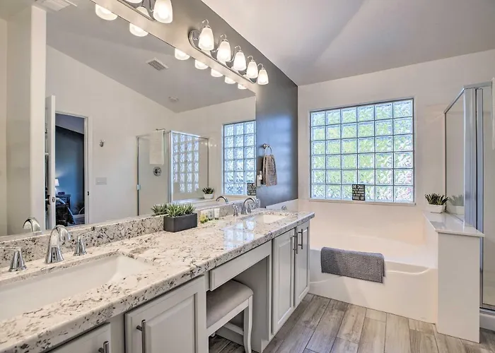 Close To Hikes! Snowbird Oasis W/ Pool In Estrella